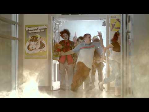 Return to Nuke 'Em High Volume 1 fragman