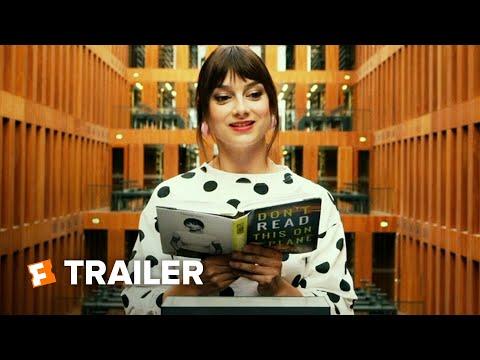 Don't Read This on a Plane fragman