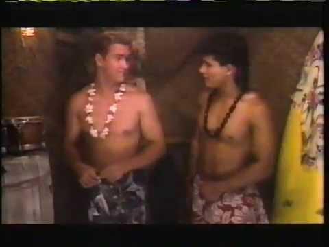 Saved By The Bell: Hawaiian Style fragman