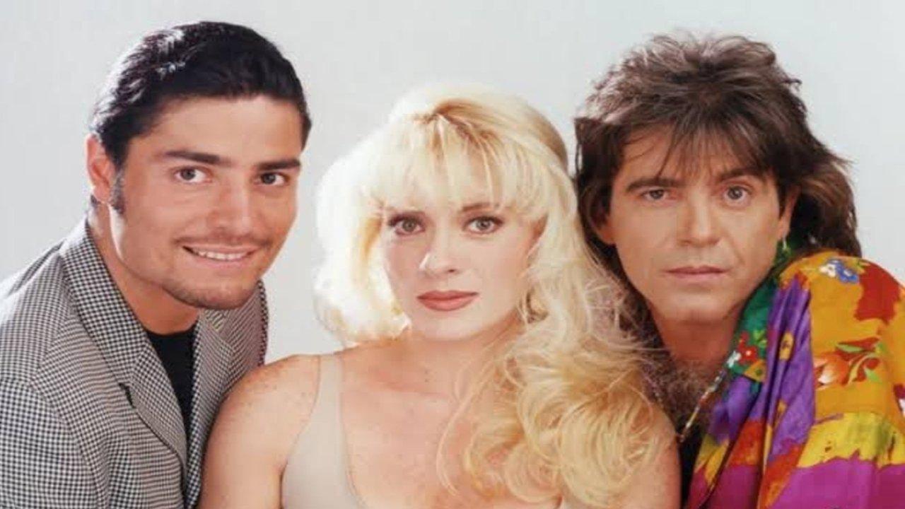 Volver a Empezar backdrop