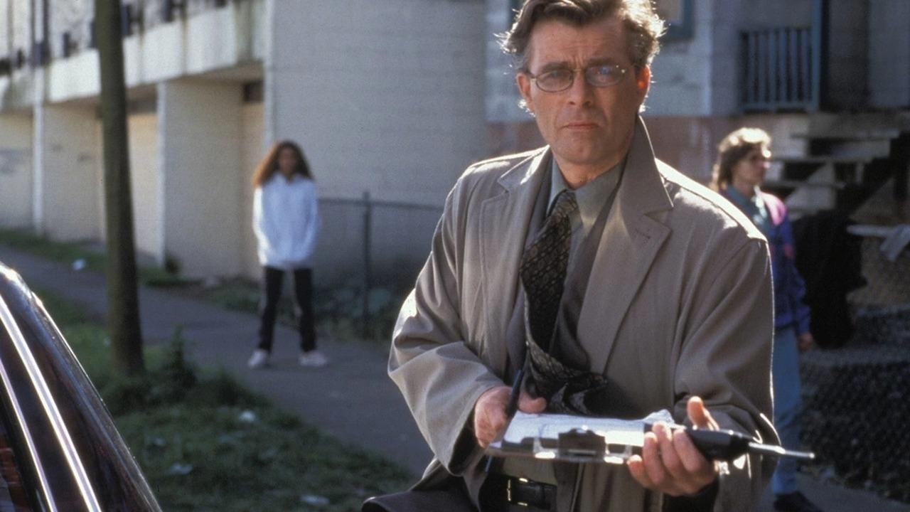 Da Vinci's Inquest backdrop