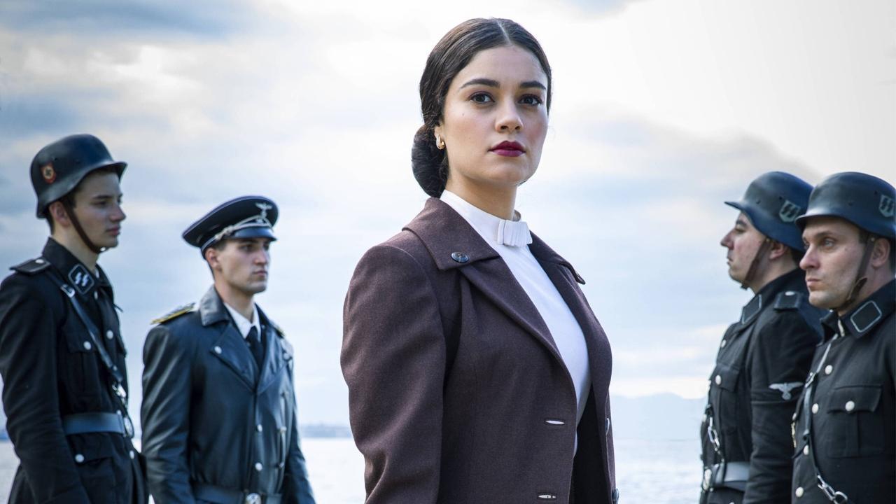 Passport to Freedom backdrop