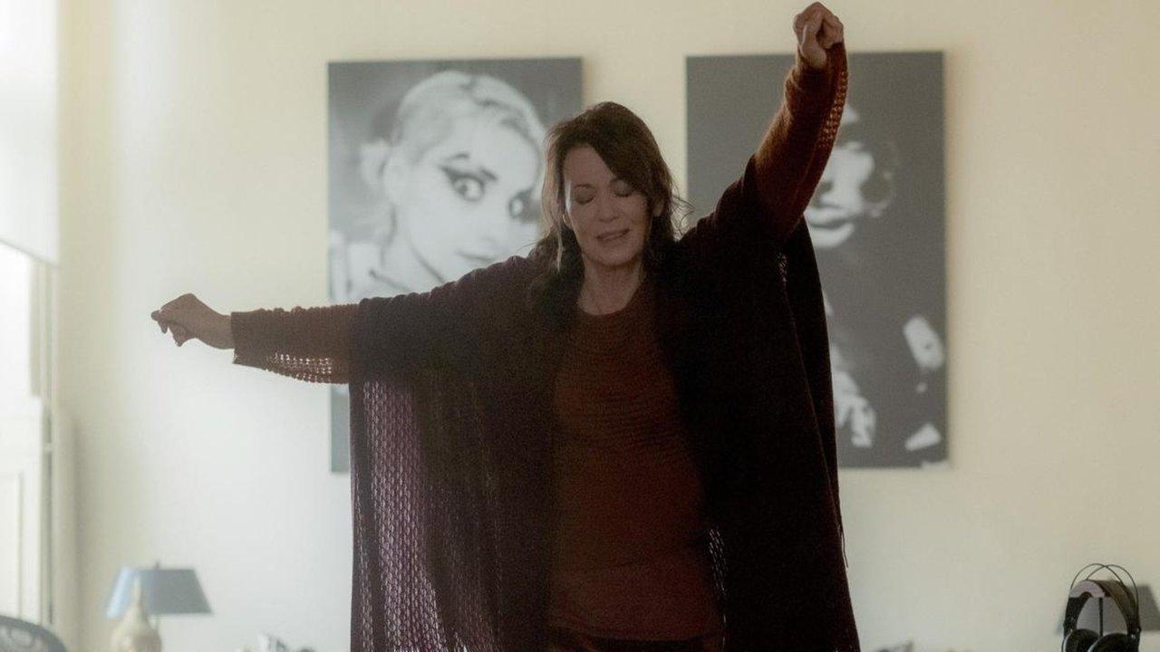 Und dann steht einer auf und öffnet das Fenster backdrop