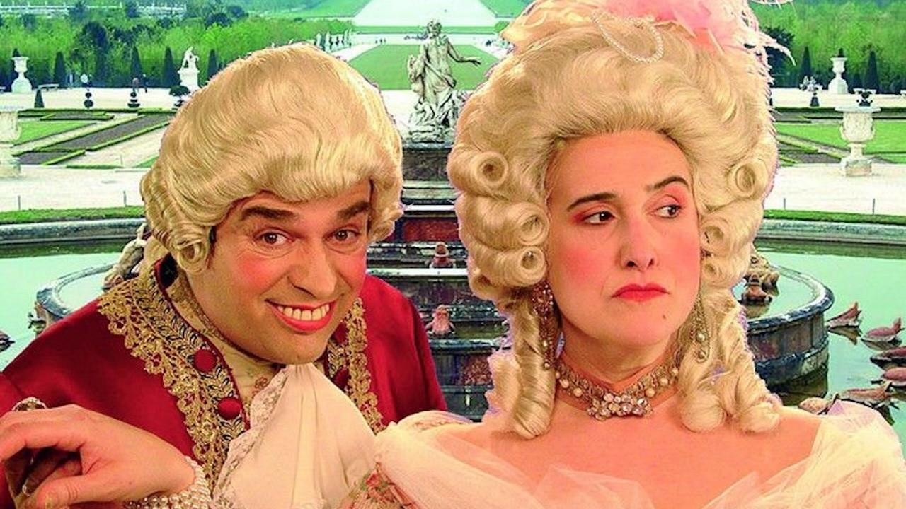 Sensualità a corte backdrop