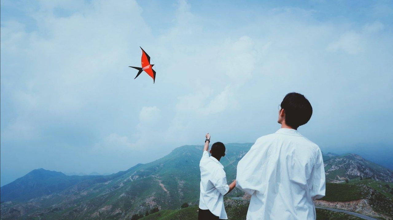 Youths in the Breeze backdrop