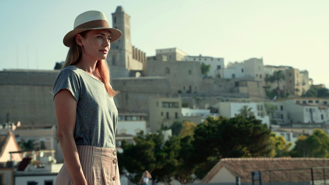 White Lines backdrop