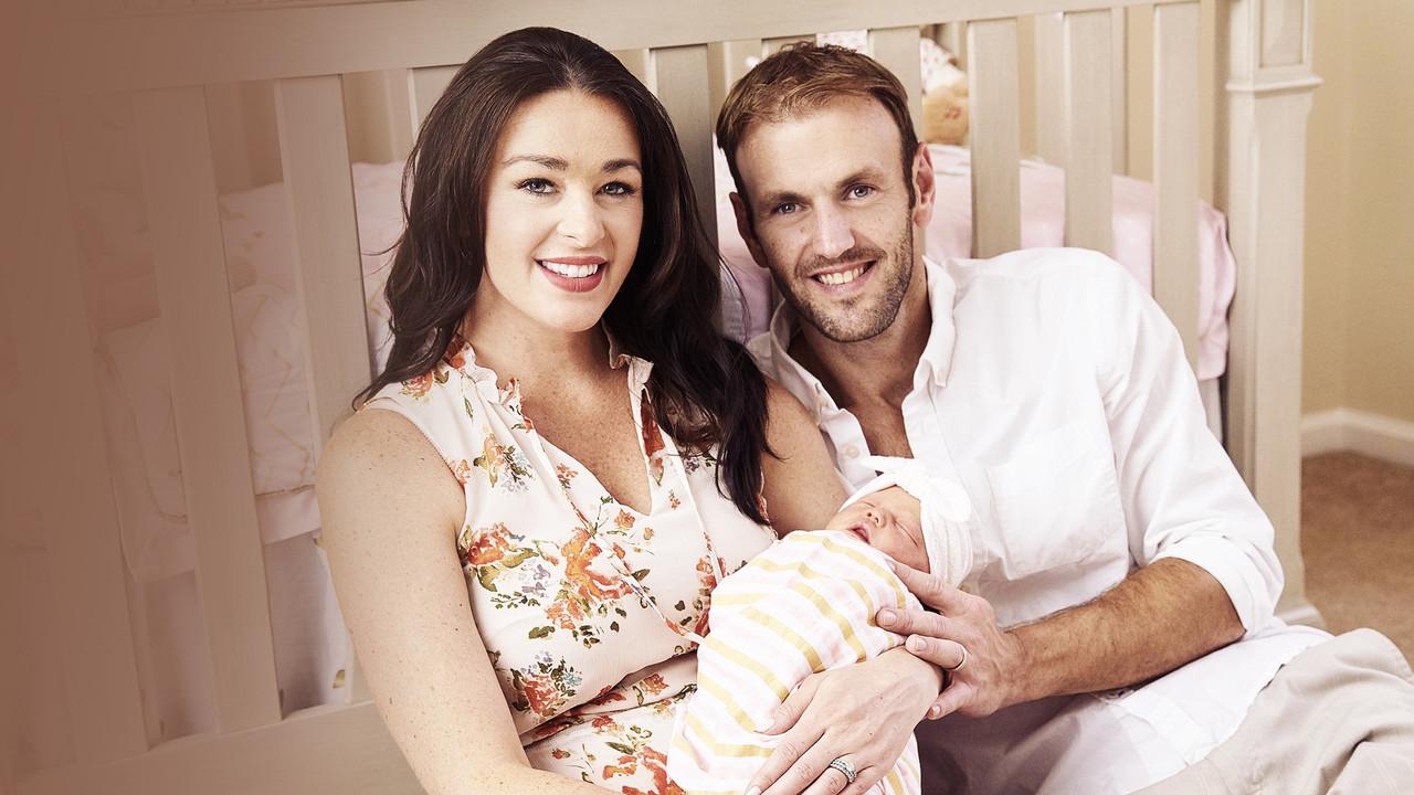 Married at First Sight: Jamie and Doug Plus One backdrop