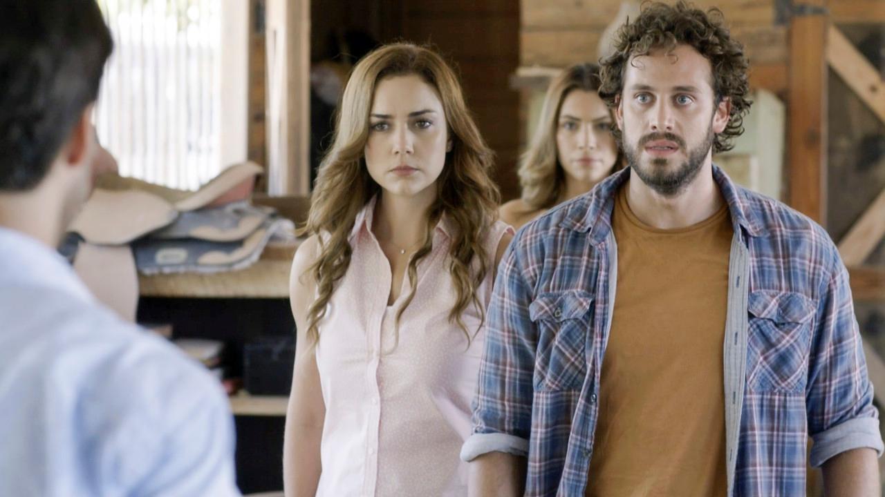 Sangre de mi Tierra backdrop