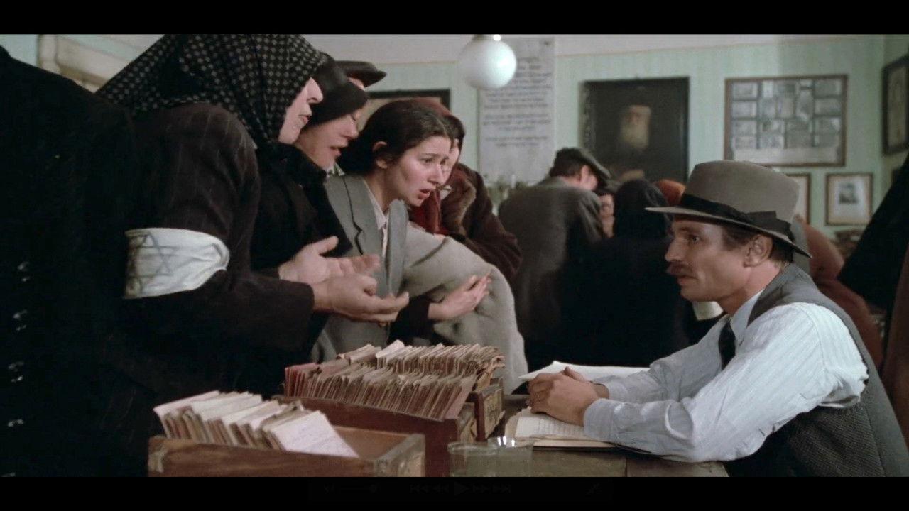 Au nom de tous les miens backdrop