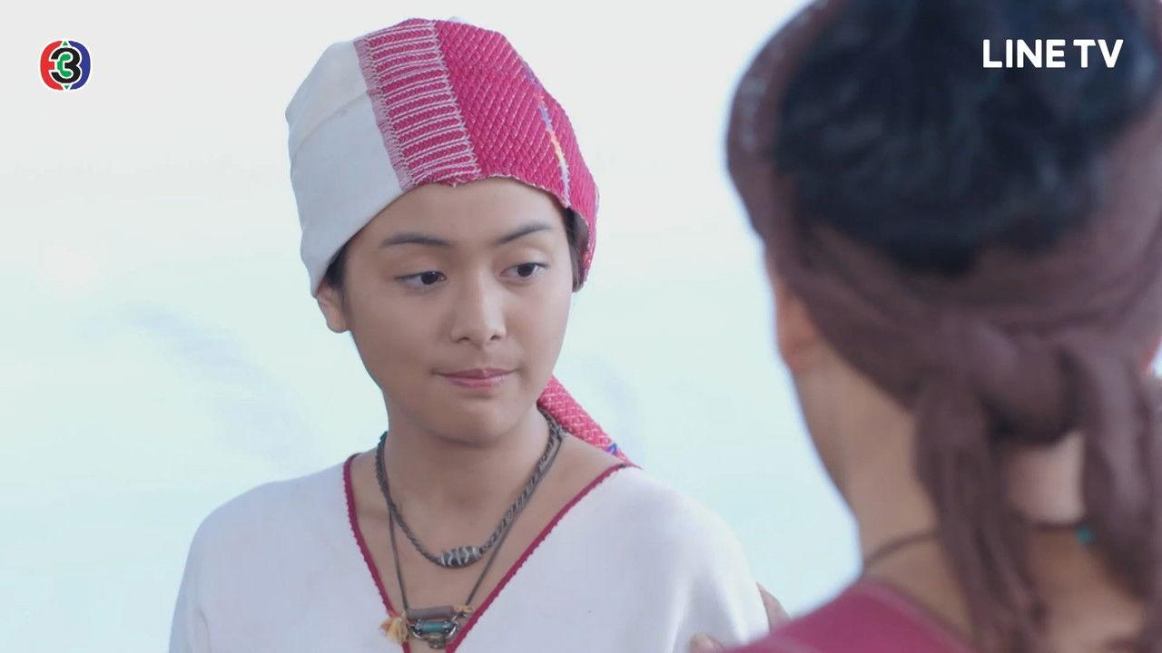 Kaew Klang Dong backdrop