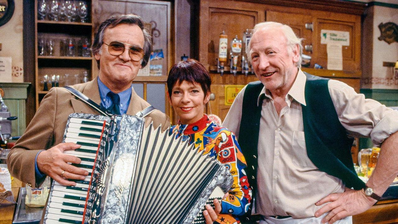 Aufgspielt wird... in Joschi's Beisl backdrop