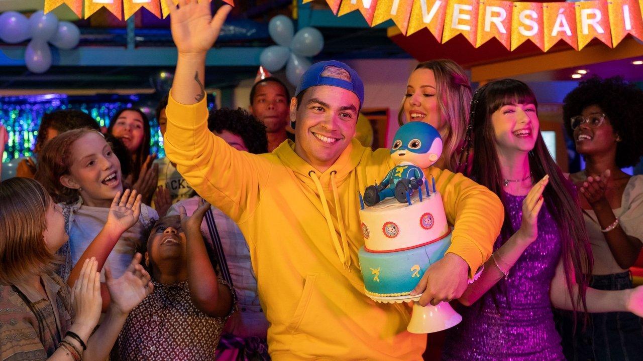 Luccas Neto em: O Meu Aniversário backdrop