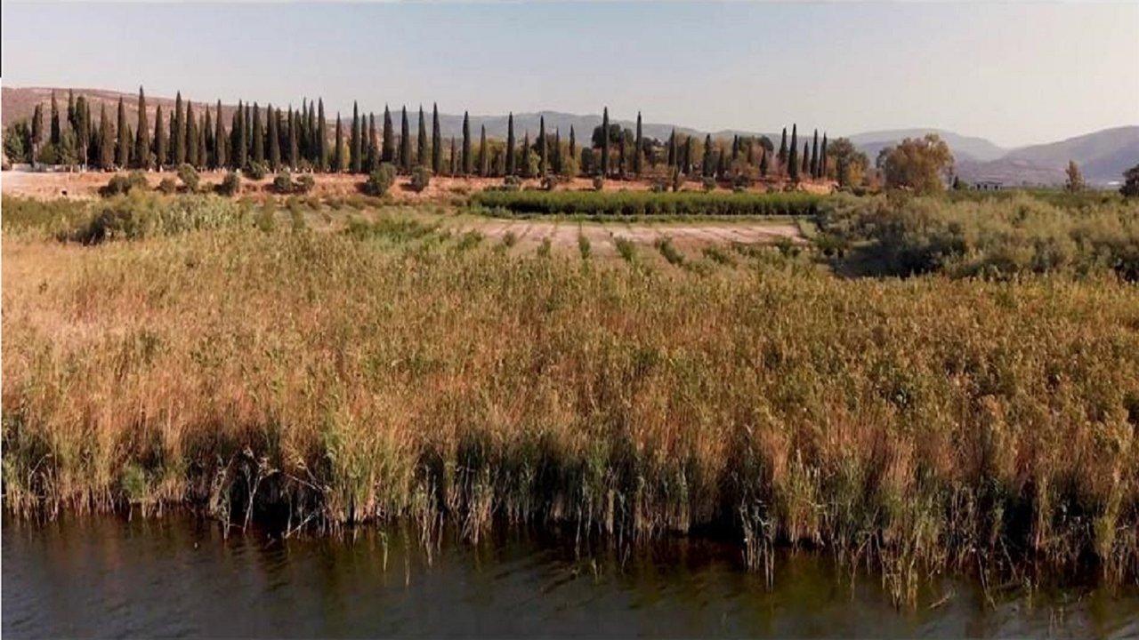 Bir Varmış Bir Yokmuş Anadolu backdrop