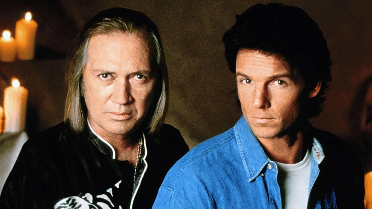 Kung Fu: The Legend Continues backdrop