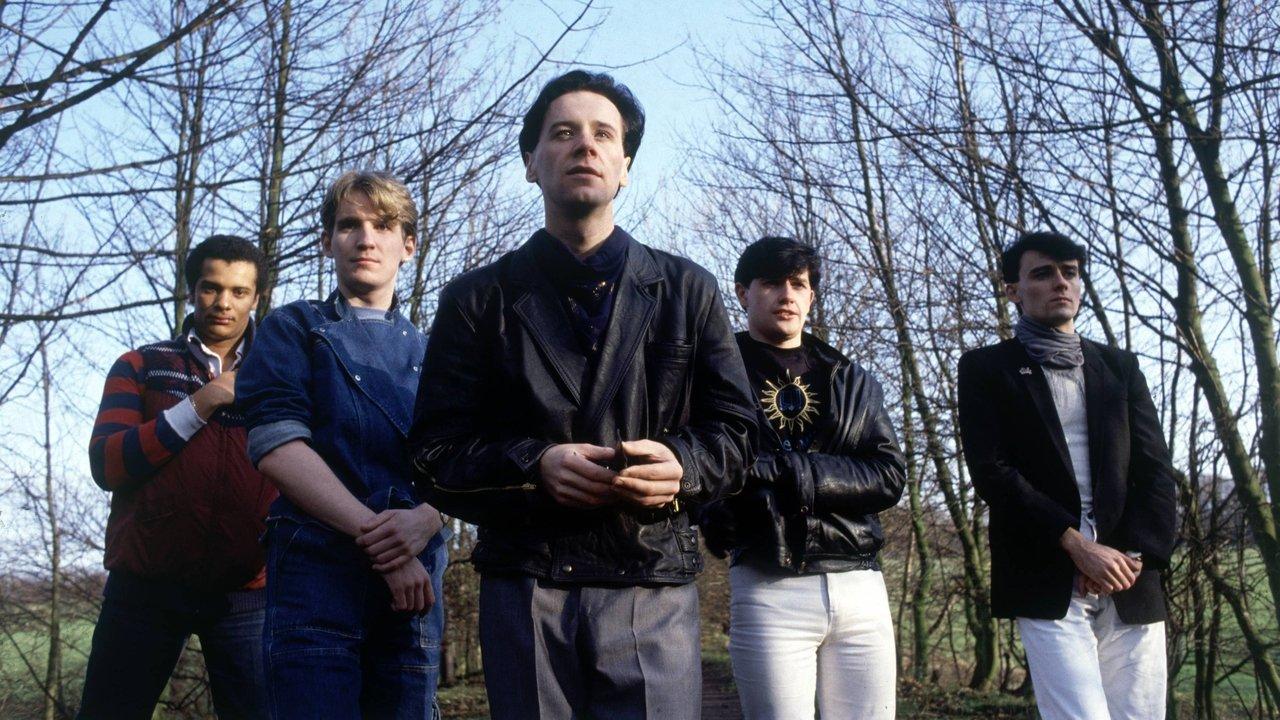 Simple Minds: Everything Is Possible backdrop