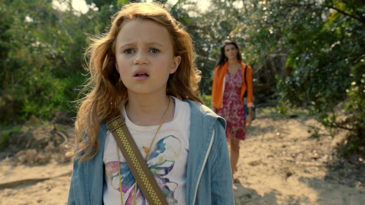 An American Girl: Lea to the Rescue backdrop