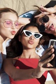 American Teens dizi afişi