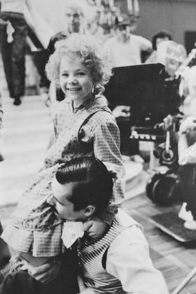 Lights! Camera! Annie! The Making of a Major Hollywood Musical film afişi