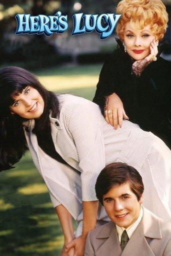 Here's Lucy dizi afişi
