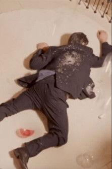 Who Shot Simon Cowell? film afişi