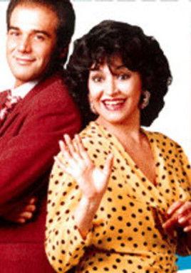 Oi Mikromesaioi dizi afişi