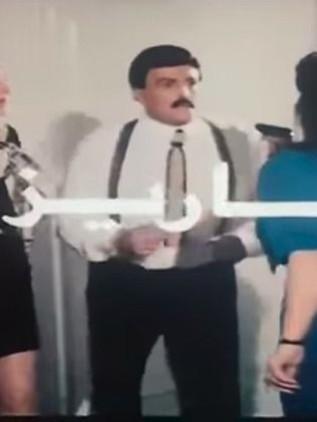 Bahareez film afişi