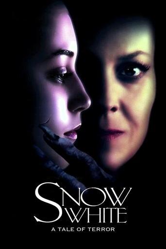 Snow White: A Tale of Terror film afişi