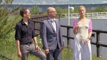 Green Dress for the Red Carpet