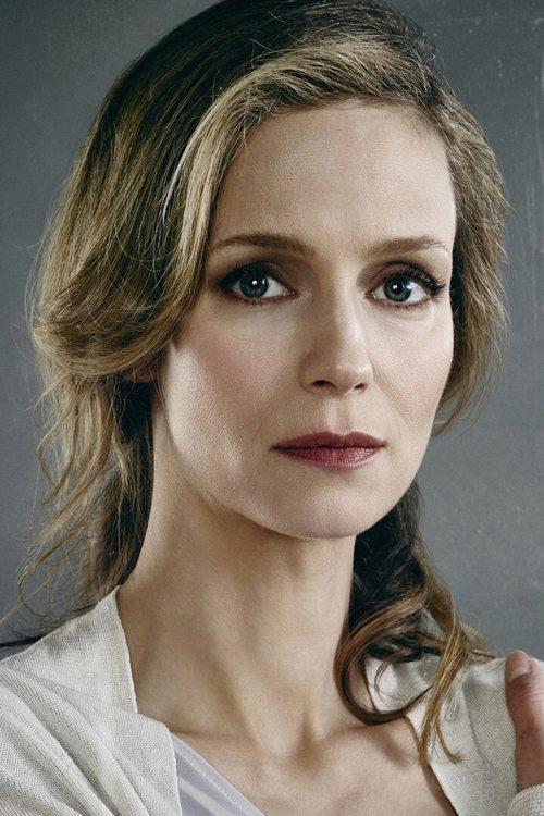 Laura Regan fotoğrafı