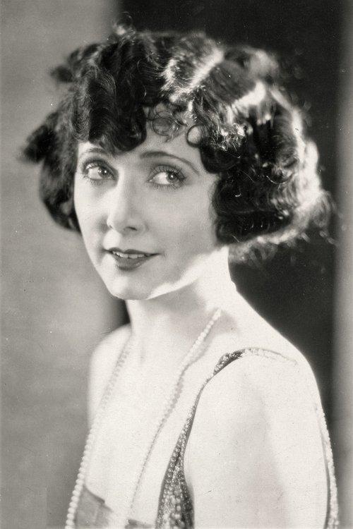 Mae Busch fotoğrafı