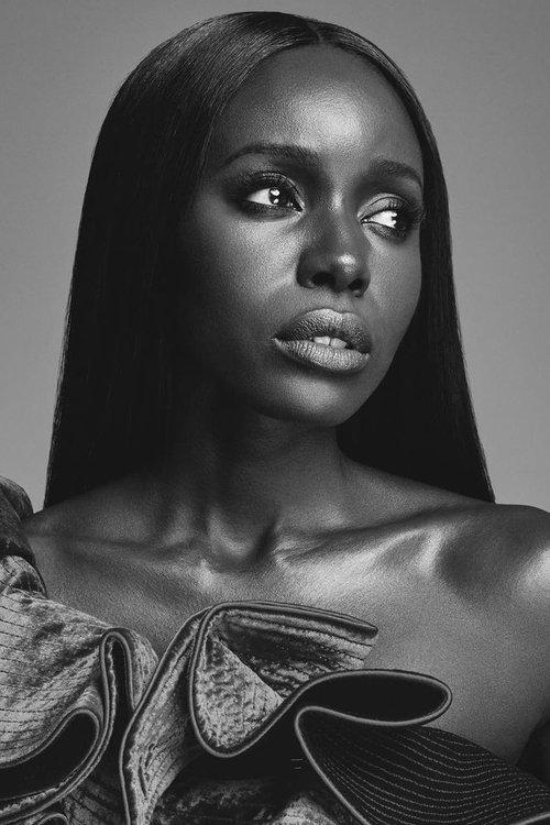 Anna Diop fotoğrafı