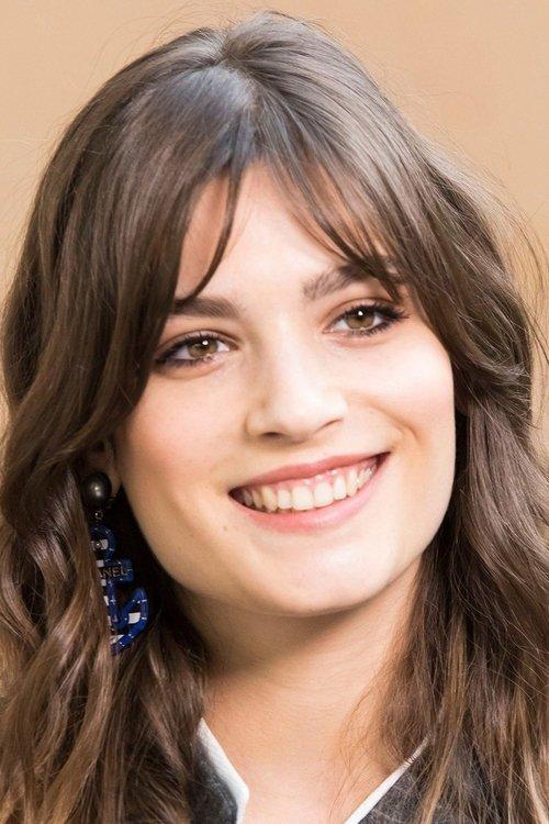 Alma Jodorowsky fotoğrafı