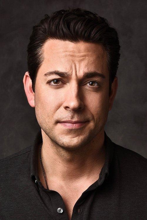 Zachary Levi fotoğrafı