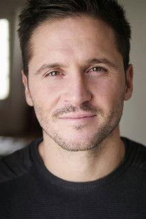 Jules Dousset fotoğrafı