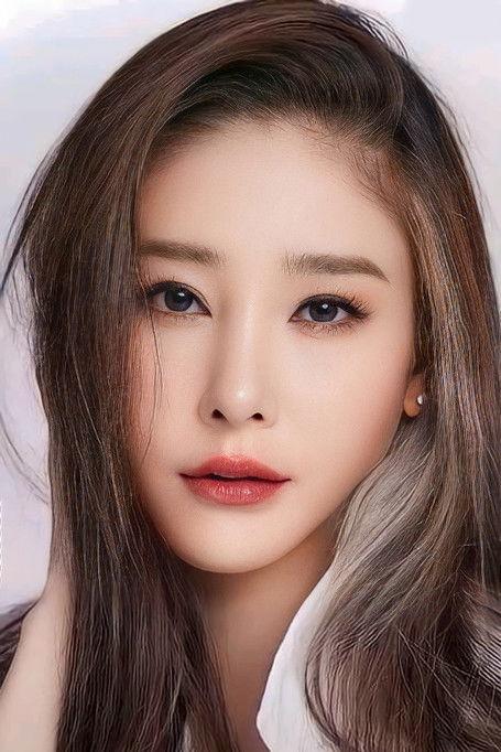 Nida Patcharaveerapong fotoğrafı