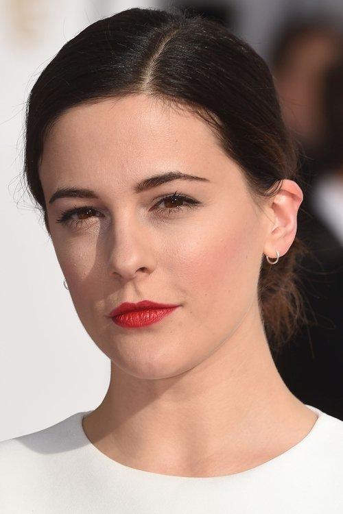 Phoebe Fox fotoğrafı