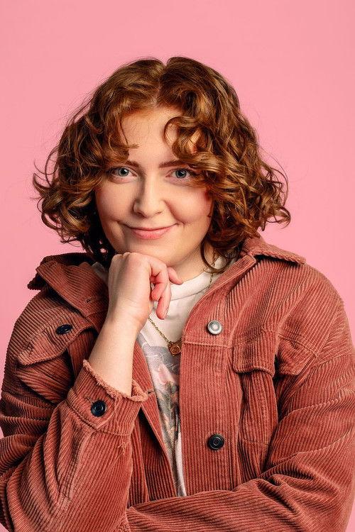 Alice Oseman fotoğrafı