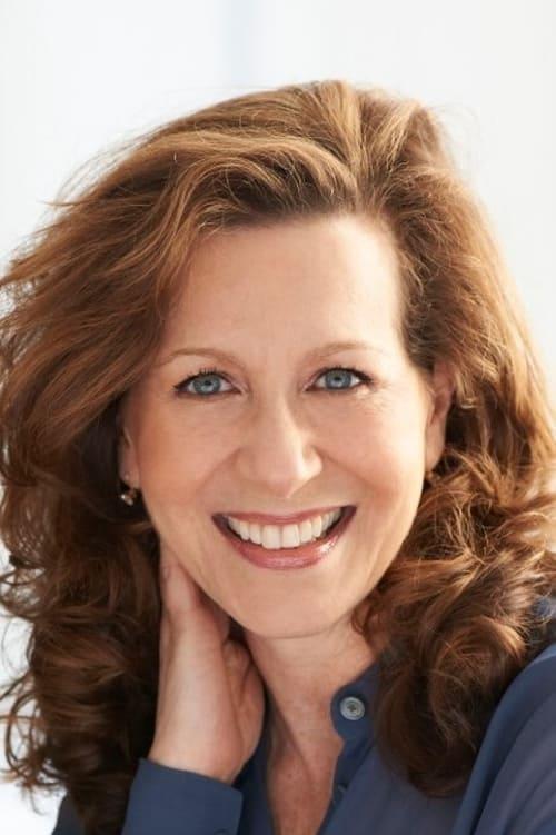 Betsy Aidem fotoğrafı