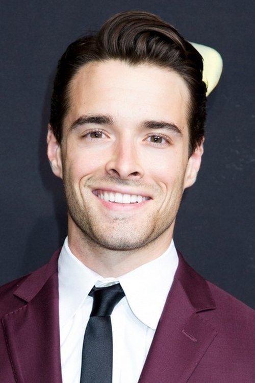 Corey Cott fotoğrafı