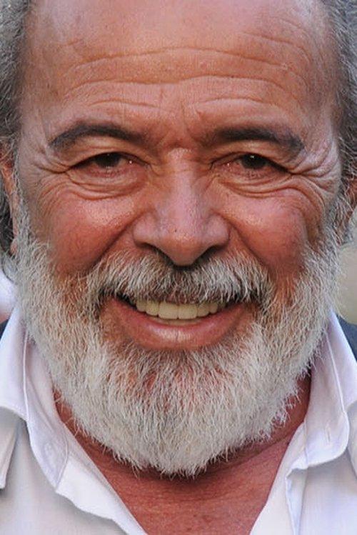 Engin Cezzar fotoğrafı