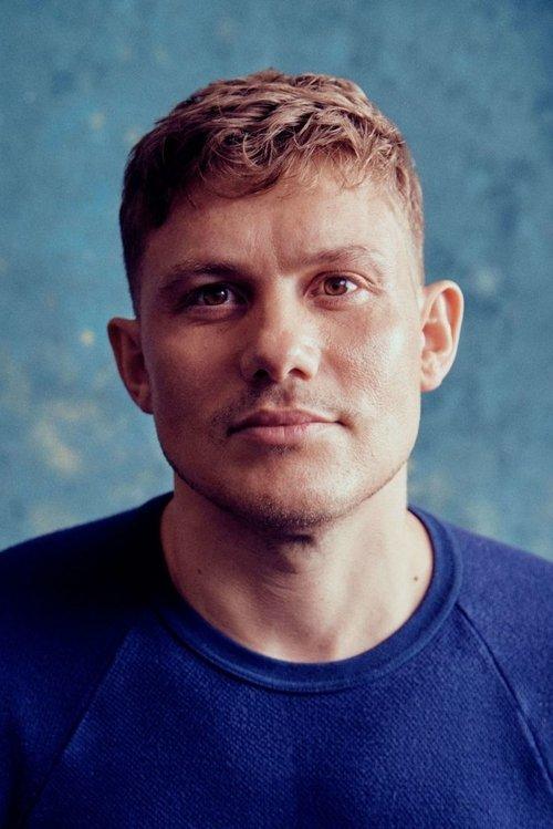 Jon Pointing fotoğrafı