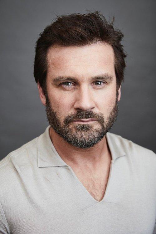 Clive Standen fotoğrafı