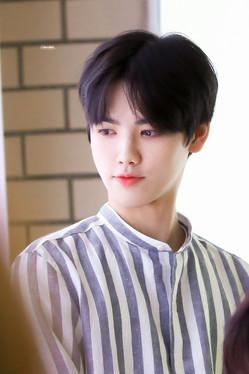 Kang Min-hee fotoğrafı