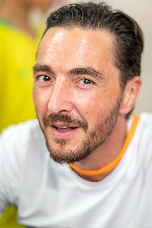 Alexis Tomassian fotoğrafı