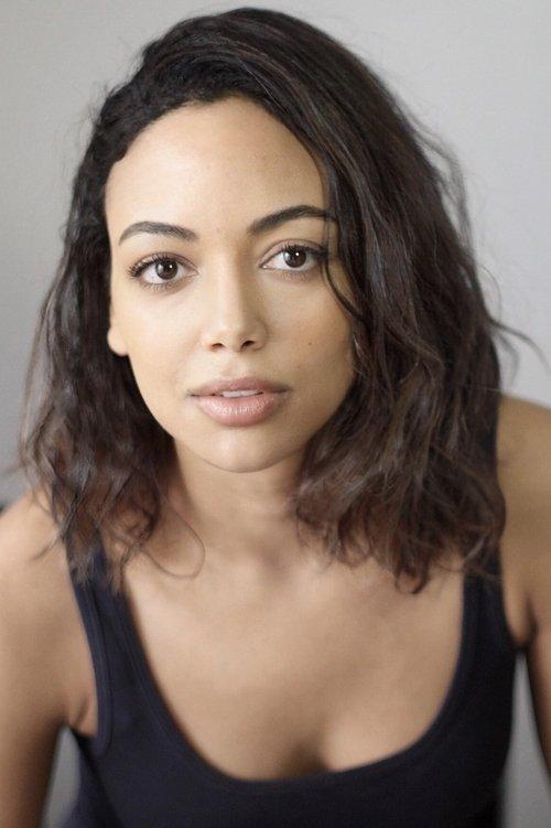 Shailene Garnett fotoğrafı