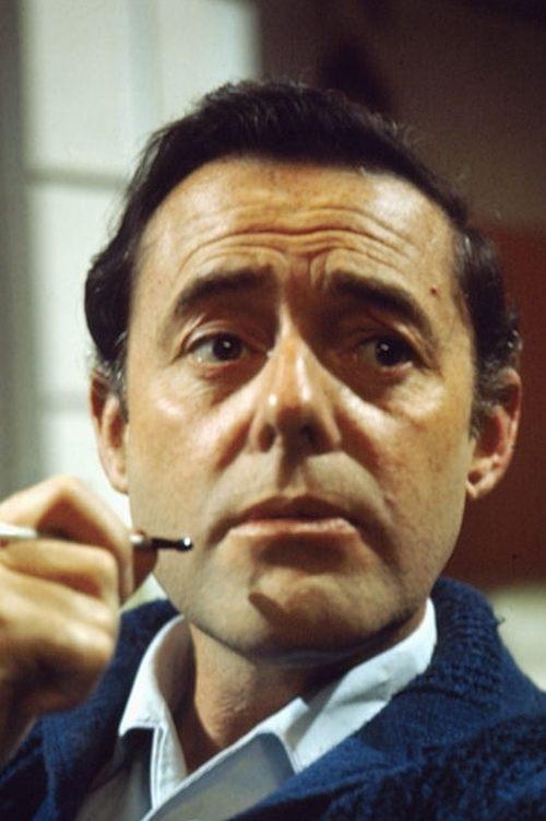 Terence Alexander fotoğrafı