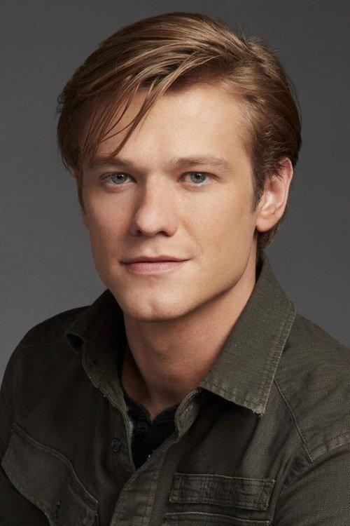 Lucas Till fotoğrafı