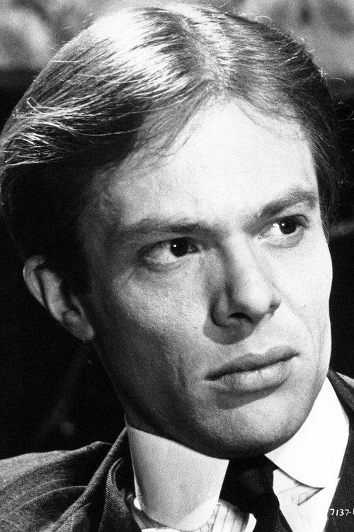 Michael Gothard fotoğrafı