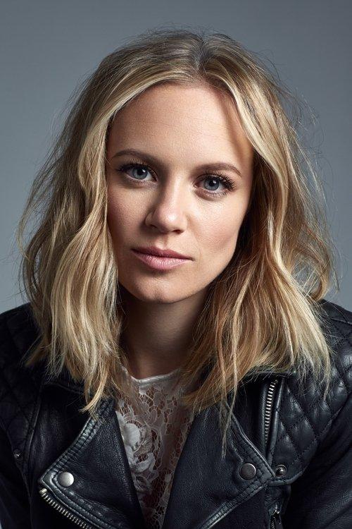 Danielle Savre fotoğrafı