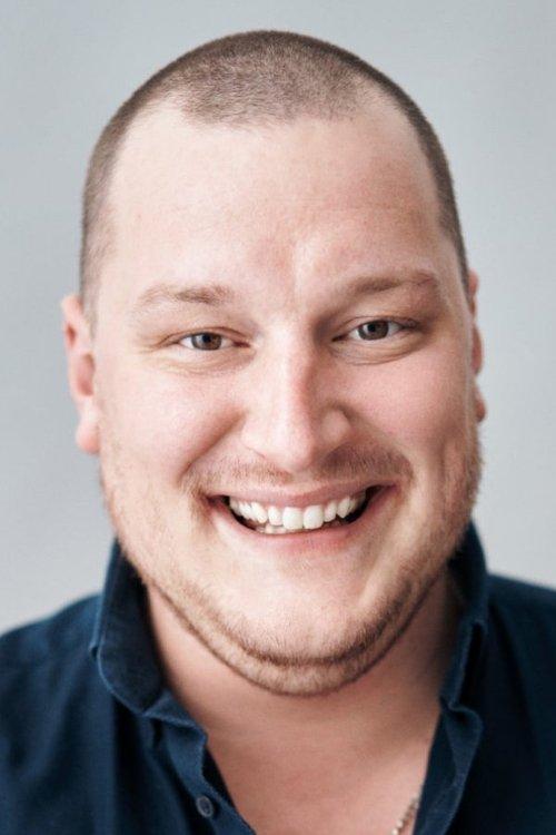 Ari Alexander fotoğrafı